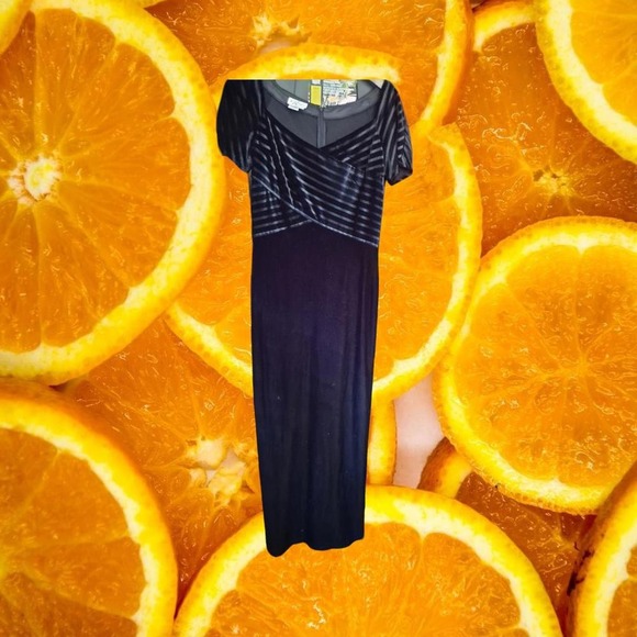 Reggio Black‎ Short Sleeve Long Dress With Velvet Striped Top Size 10 - Picture 3 of 6